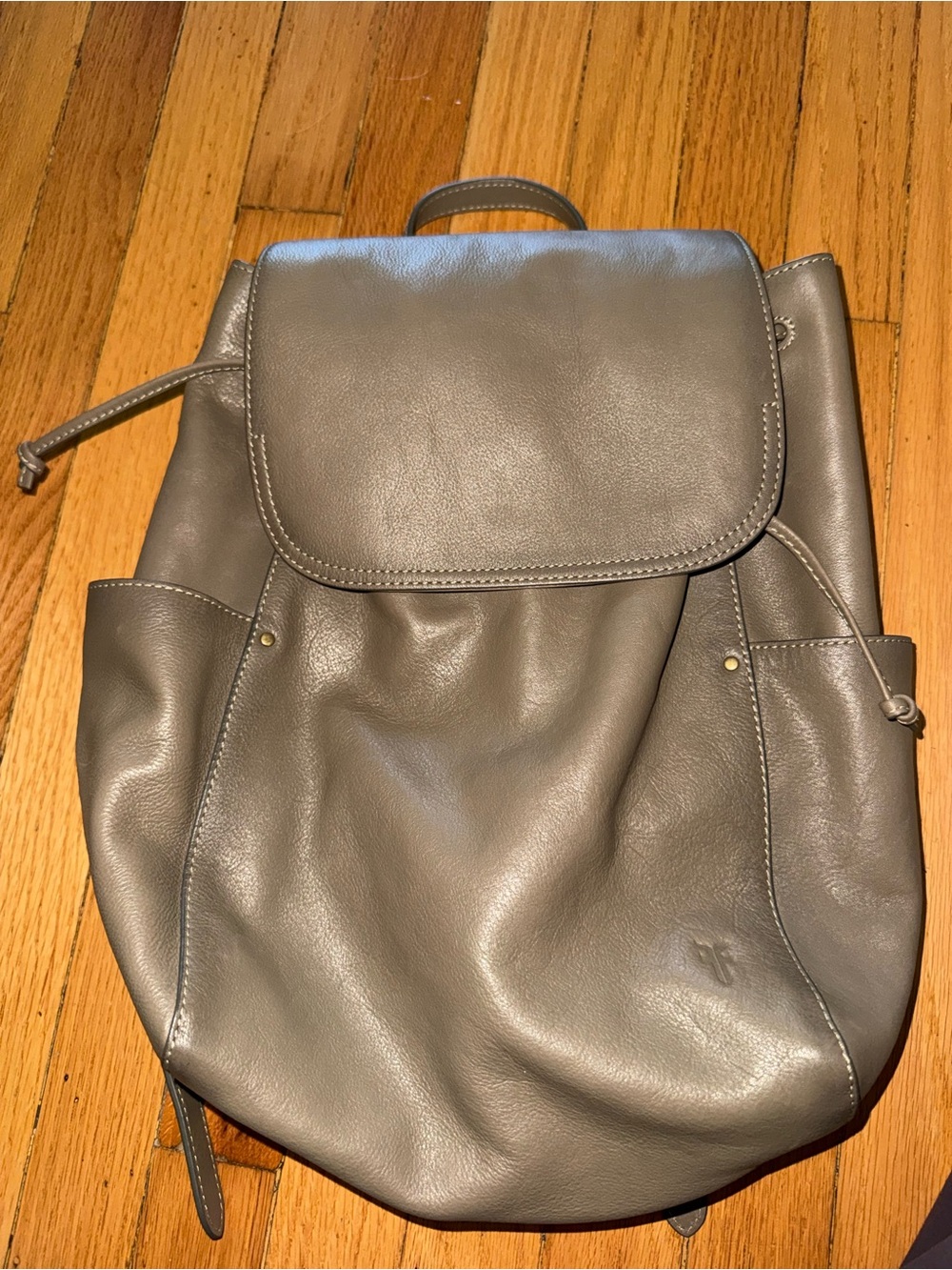 NWT Olivia Drawstring Backpack | Frye | Genuine Leather | Color Ice | Y2K